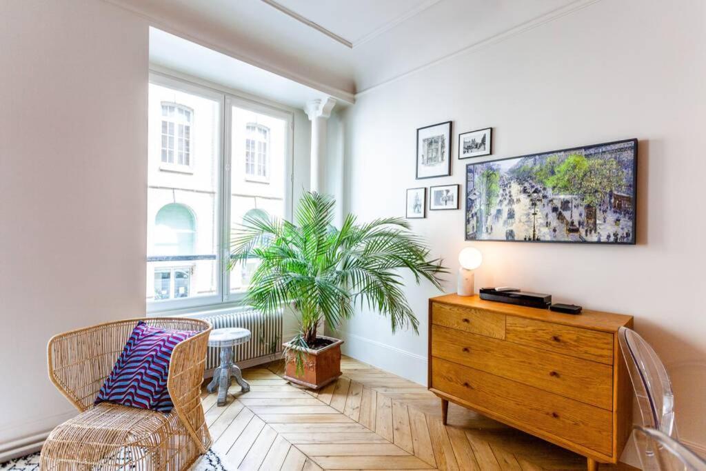 Appartement Greeter-bel Parisien De 70m2 - St Lazare *